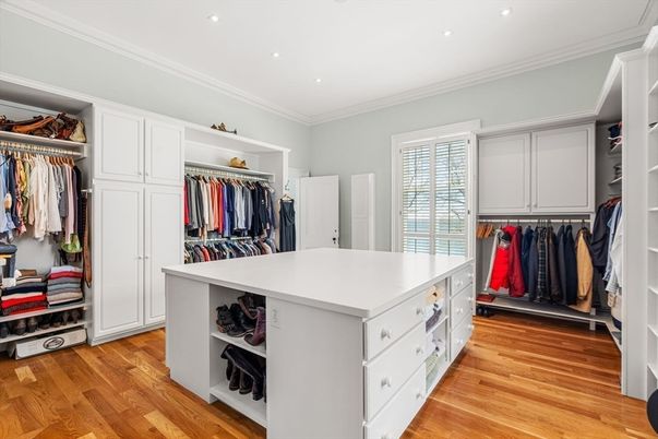 Interior, Recessed Lighting, Walk-in Closets, Wood Texture Flooring