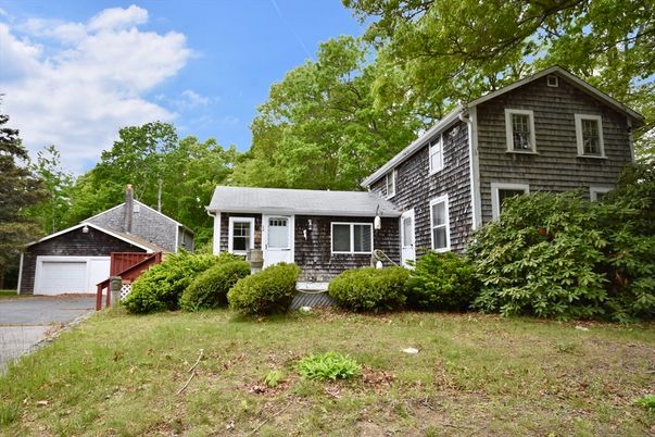 Detached Garage, Exterior, Facade, Split Level