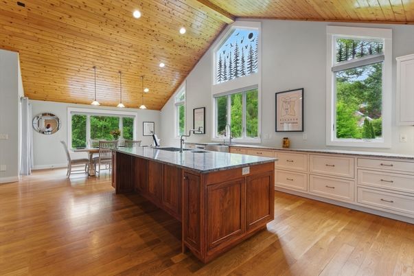 Dining room, Interior, Kitchen, Pendant Lights, Recessed Lighting, Wooden Ceilings, Wood Texture Flooring