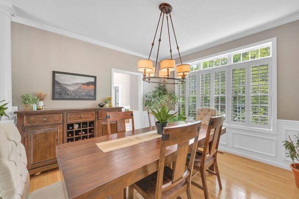 Chandelier, Dining room, Interior, Wood Texture Flooring