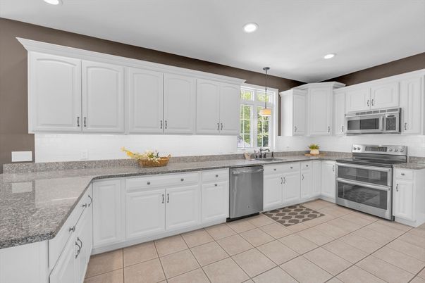 Interior, Kitchen, Pendant Lights, Recessed Lighting, Stainless Steel Appliances