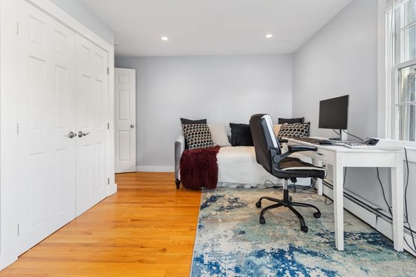 Home Office, Interior, Recessed Lighting, Wood Texture Flooring