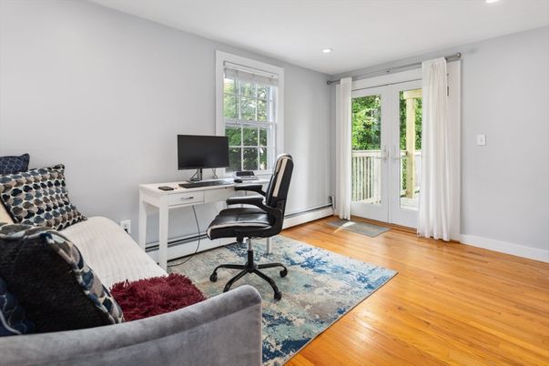 Home Office, Interior, Recessed Lighting, Wood Texture Flooring