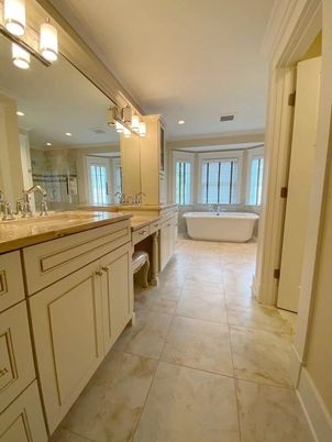 Bathroom, Dual Sink Vanities, Free Standing Baths, Interior, Recessed Lighting