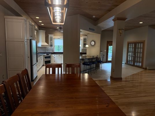 Dining room, Interior, Kitchen, Recessed Lighting, Stainless Steel Appliances, Wooden Ceilings, Wood Texture Flooring