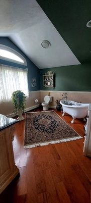 Bathroom, Interior, Recessed Lighting, Wood Texture Flooring