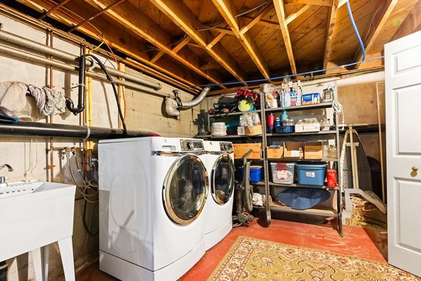 Interior, Washer, Wooden Beams, Wooden Ceilings