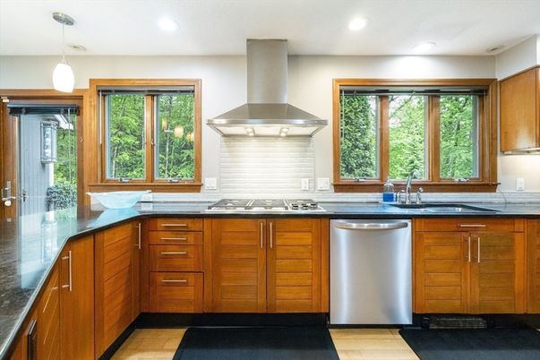 Interior, Kitchen, Pendant Lights, Recessed Lighting, Stainless Steel Appliances