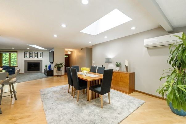 Dining room, Fireplace, Interior, Recessed Lighting, Wood Texture Flooring