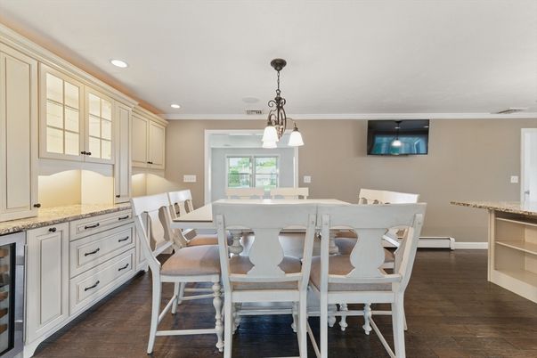 Dining room, Interior, Pendant Lights, Recessed Lighting, Wood Texture Flooring