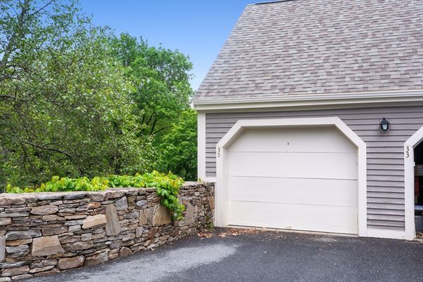 Detached Garage, Exterior