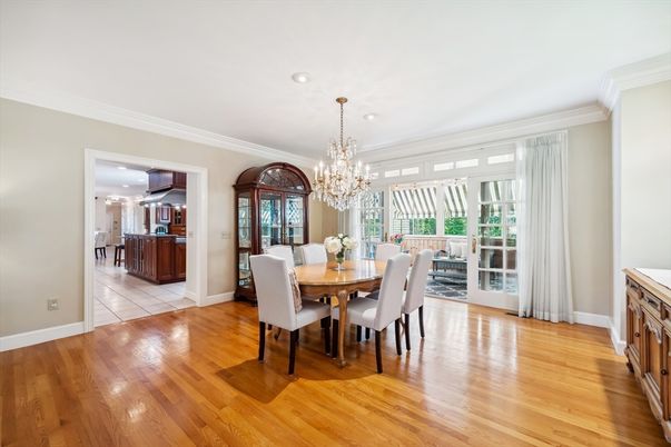 Chandelier, Dining room, Interior, Kitchen, Recessed Lighting, Wood Texture Flooring
