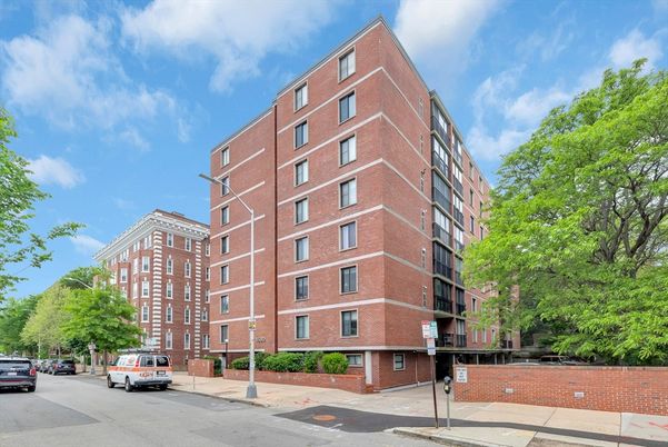Exterior, Facade, Condo Building