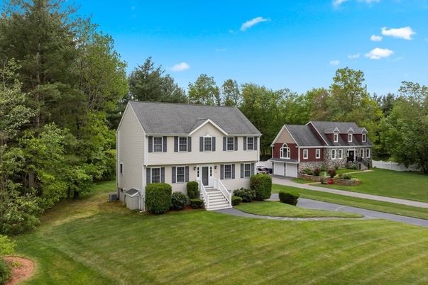 Attached, Backyard, Exterior, Facade, Georgian