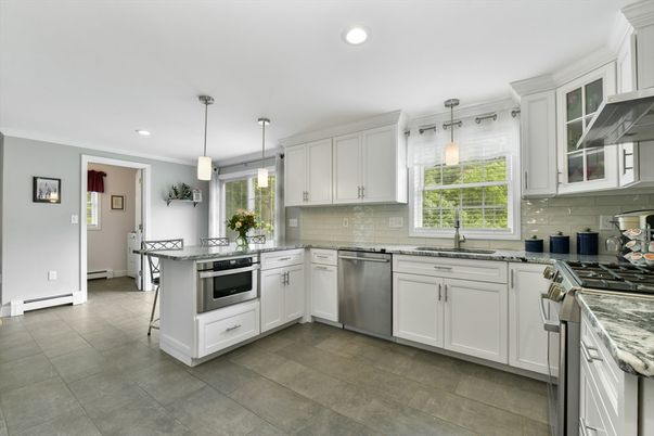 Interior, Kitchen, Pendant Lights, Recessed Lighting, Stainless Steel Appliances