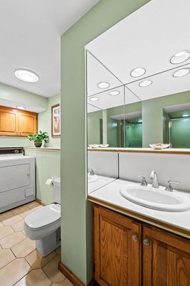 Bathroom, Interior, Recessed Lighting, Washer