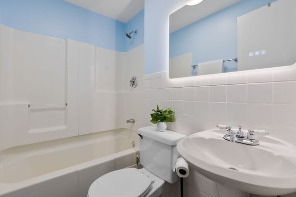 Bathroom, Interior, Recessed Lighting