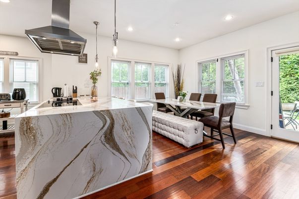 Dining room, Interior, Kitchen, Pendant Lights, Recessed Lighting, Wood Texture Flooring