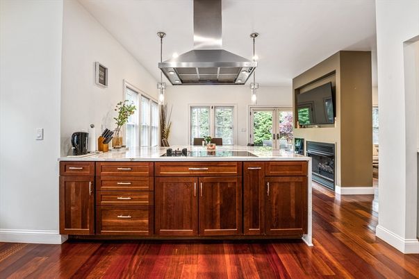Fireplace, Interior, Kitchen, Pendant Lights, Recessed Lighting, Wood Texture Flooring