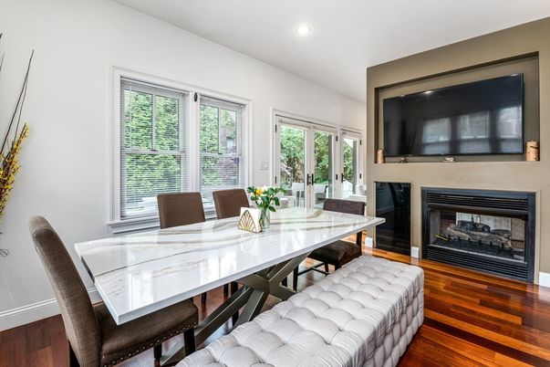 Dining room, Fireplace, Interior, Recessed Lighting, Wood Texture Flooring