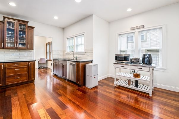 Interior, Kitchen, Recessed Lighting, Wood Texture Flooring