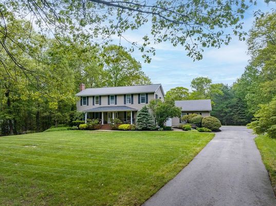 Backyard, Exterior, Facade, Georgian