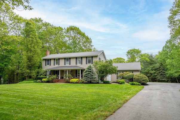 Backyard, Exterior, Facade, Georgian
