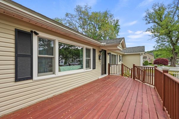 Exterior, Wood Texture Flooring