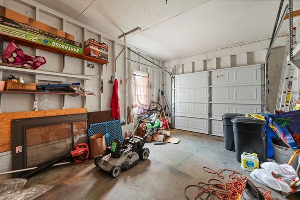 Garage, Interior