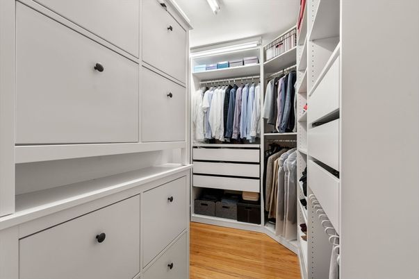 Interior, Walk-in Closets, Wood Texture Flooring