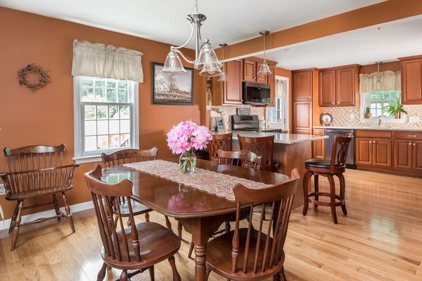 Dining room, Interior, Kitchen, Pendant Lights, Wood Texture Flooring