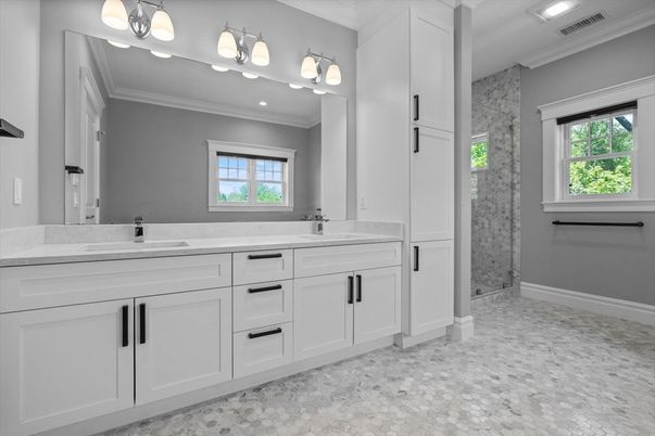 Bathroom, Dual Sink Vanities, Interior