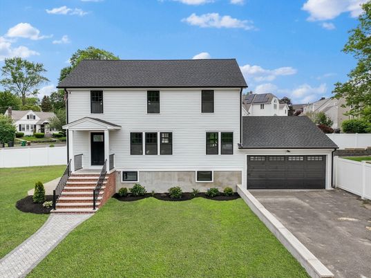 Attached, Backyard, Exterior, Facade, Georgian