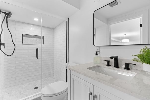Bathroom, Interior, Recessed Lighting