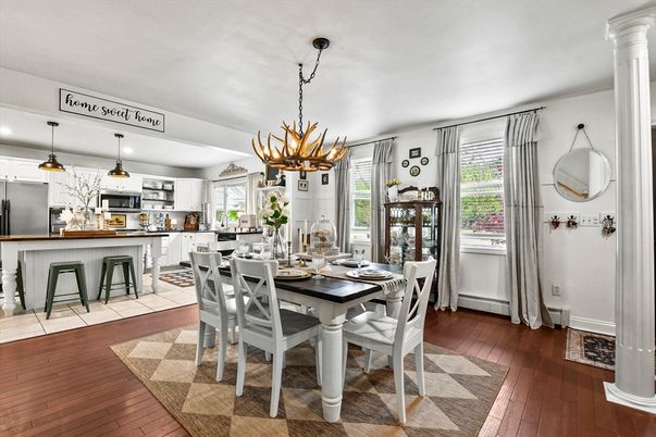 Chandelier, Dining room, Interior, Kitchen, Pendant Lights, Recessed Lighting, Wood Texture Flooring