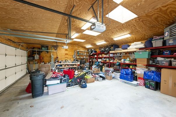 Garage, Interior, Wooden Walls
