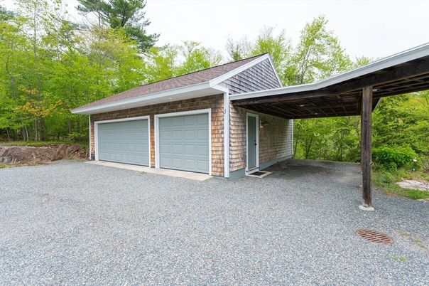 Detached Garage, Exterior