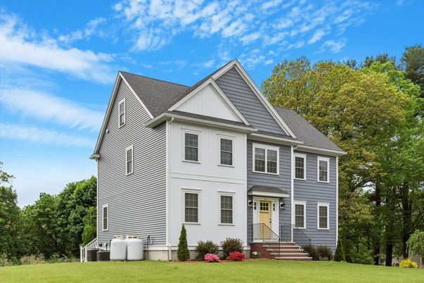 Backyard, Exterior, Facade, Georgian