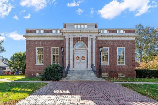 Exterior, Facade, Brick Facade, Georgian