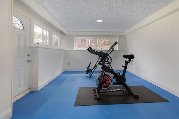 Fitness Equipment, Interior, Recessed Lighting