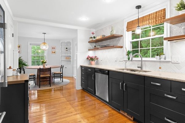 Dining room, Interior, Kitchen, Pendant Lights, Recessed Lighting, Wood Texture Flooring