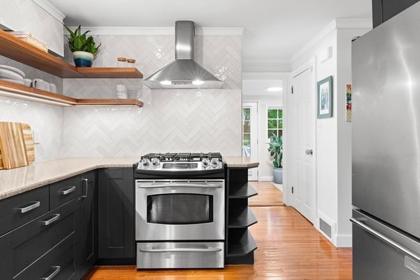 Interior, Kitchen, Stainless Steel Appliances, Wood Texture Flooring