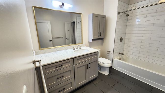 Bathroom, Dual Sink Vanities, Interior