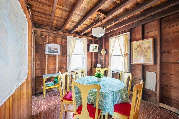Dining room, Interior, Pendant Lights, Wooden Beams, Wooden Ceilings, Wooden Walls
