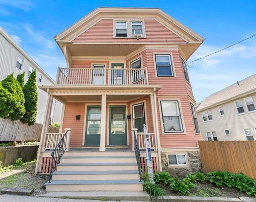 Exterior, Facade, Queen Anne Victorian