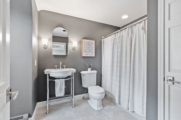 Bathroom, Interior, Recessed Lighting