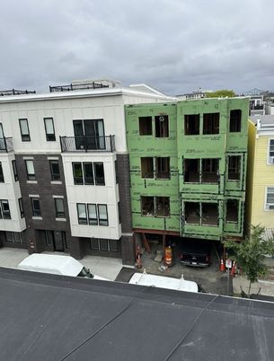 Exterior, Facade, Rowhouse