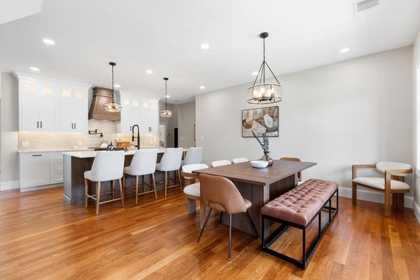Dining room, Interior, Kitchen, Pendant Lights, Recessed Lighting, Wood Texture Flooring