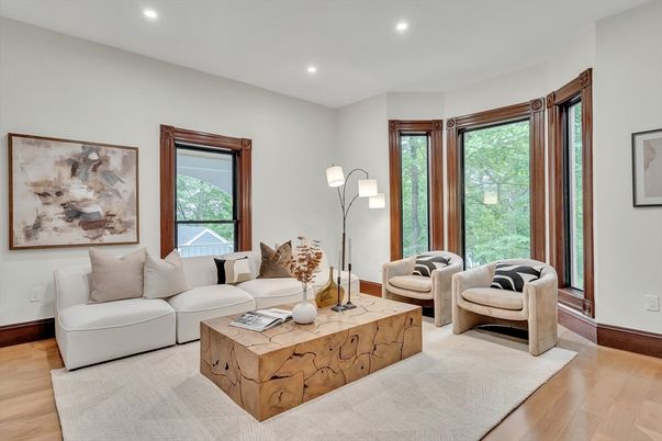 Interior, Living room, Recessed Lighting, Wood Texture Flooring