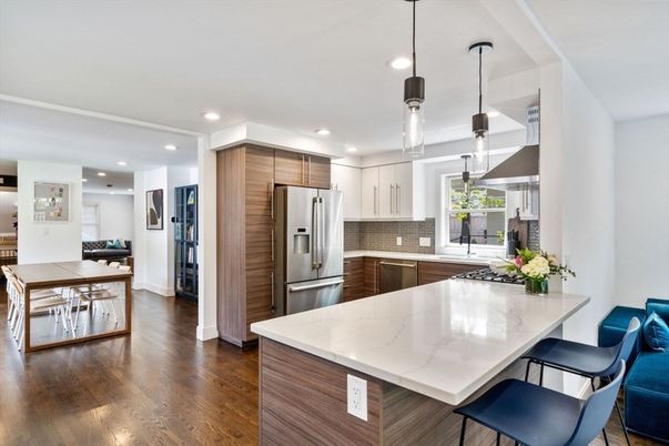 Dining room, Interior, Kitchen, Pendant Lights, Recessed Lighting, Stainless Steel Appliances, Wood Texture Flooring